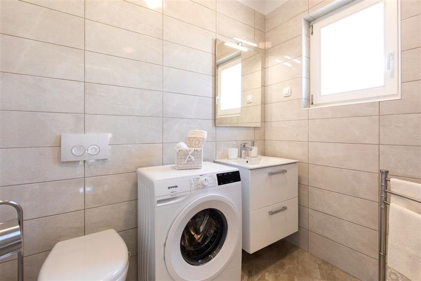 House K1, for 8 persons