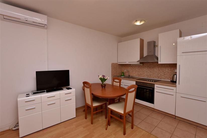 Apartment A1, for 3 persons