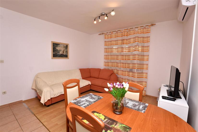 Apartment A1, for 3 persons