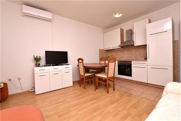 Apartment A1, for 3 persons