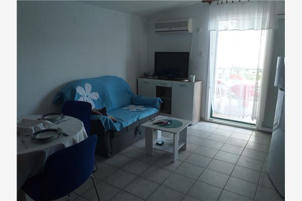 Apartment A1, for 5 persons