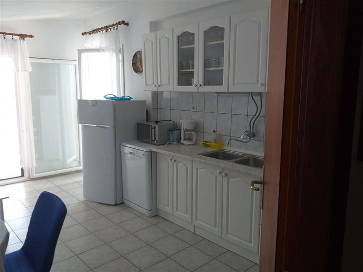 Apartment A1, for 5 persons
