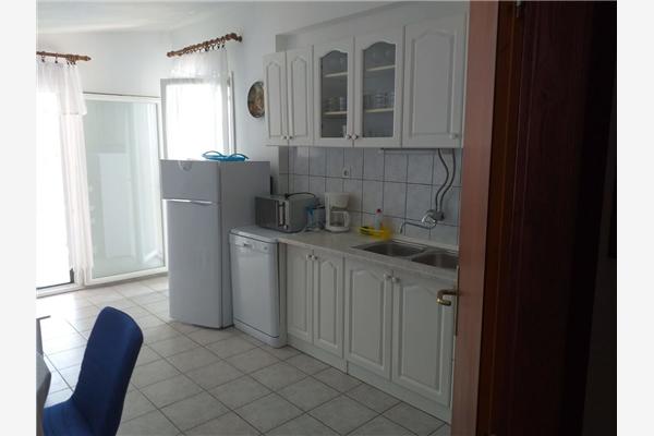 Apartment A1, for 5 persons