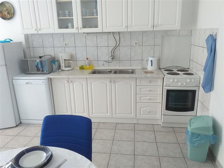 Apartment A1, for 5 persons