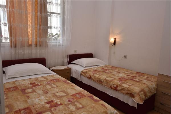 Apartment A1, for 8 persons