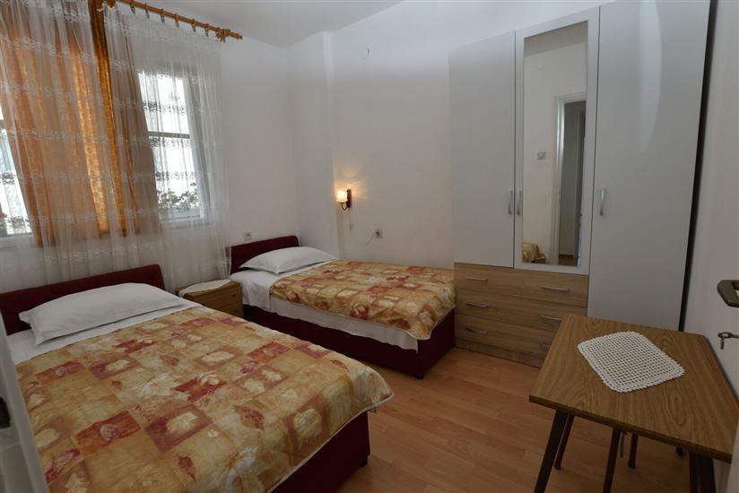 Apartment A1, for 8 persons