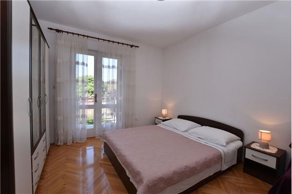 Apartment A1, for 8 persons
