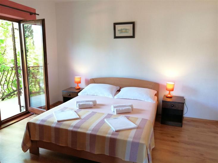 Apartment A2, for 3 persons