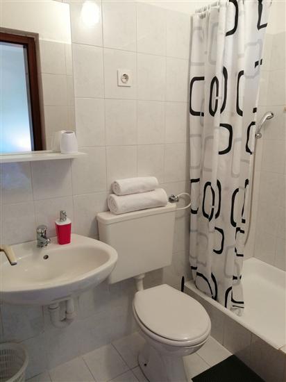 Apartment A2, for 3 persons