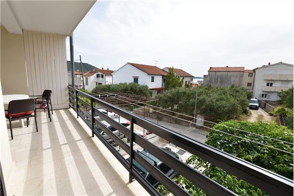 Apartment A1, for 5 persons