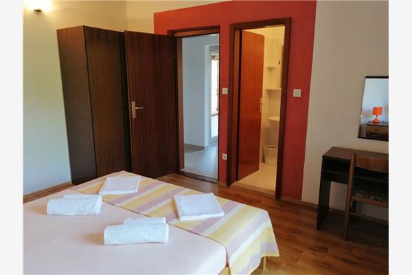Apartment A2, for 3 persons