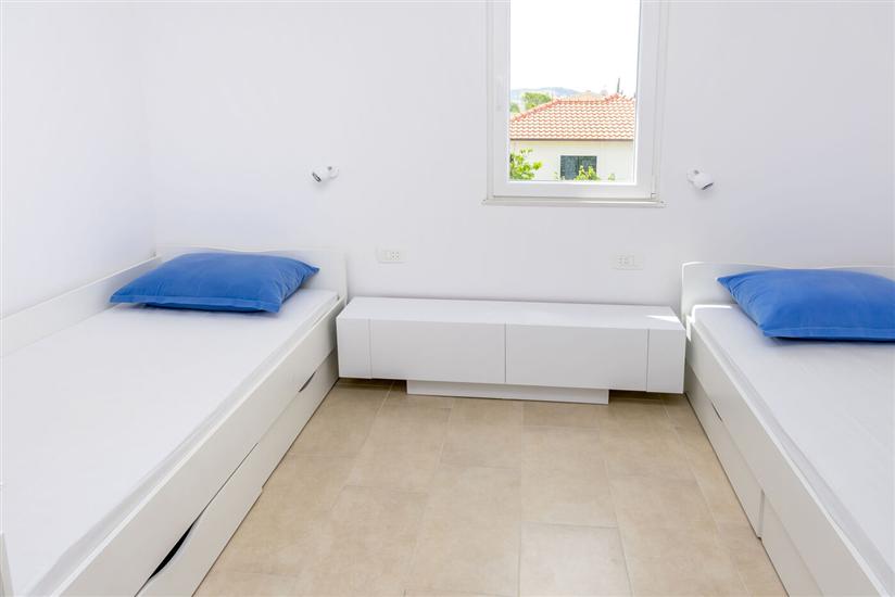 Apartment A4, for 4 persons