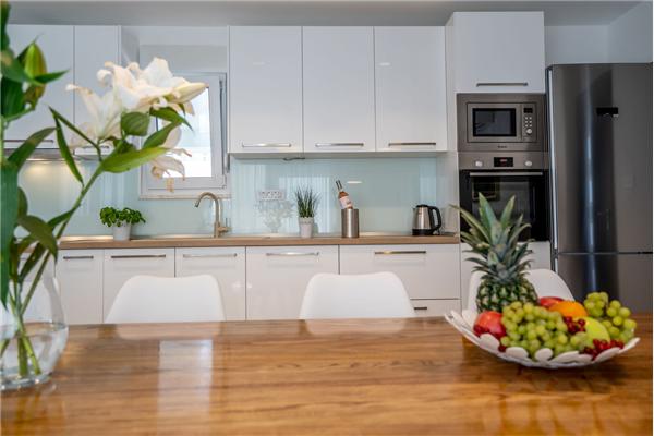 House K1, for 12 persons