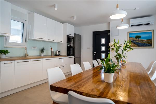 House K1, for 12 persons