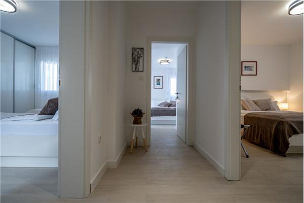 House K1, for 12 persons