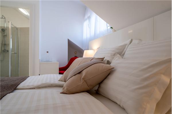 House K1, for 12 persons