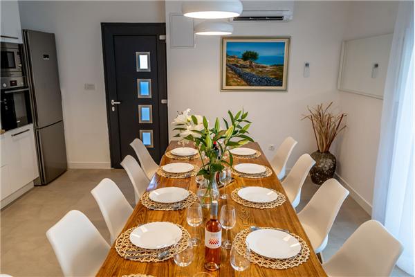 House K1, for 12 persons