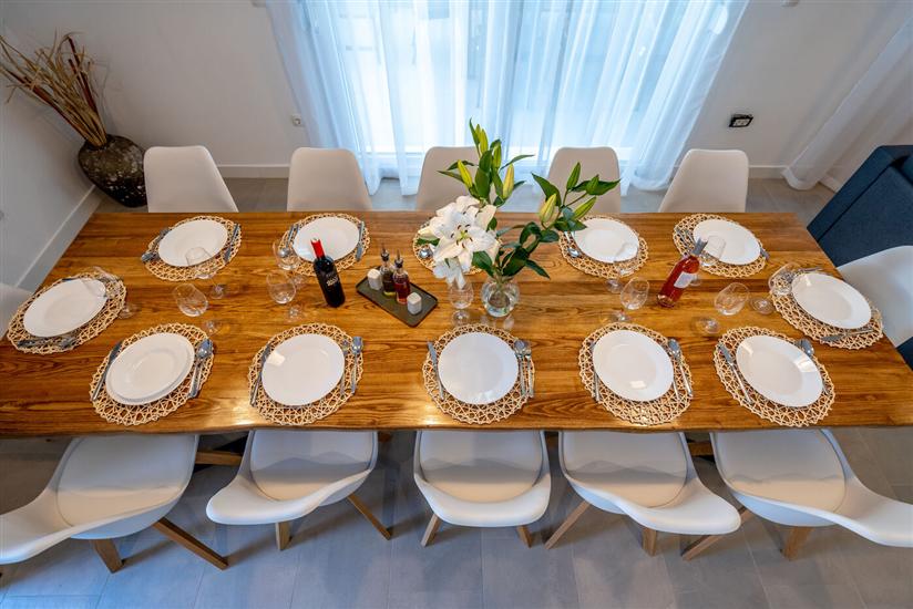 House K1, for 12 persons