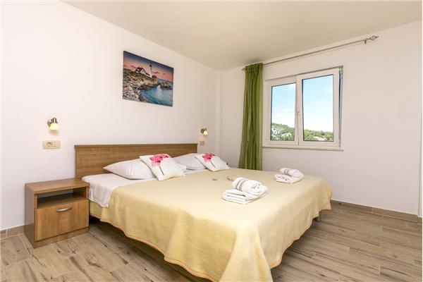 Apartment A1, for 6 persons