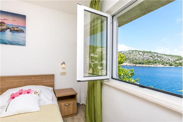 Apartment A1, for 6 persons