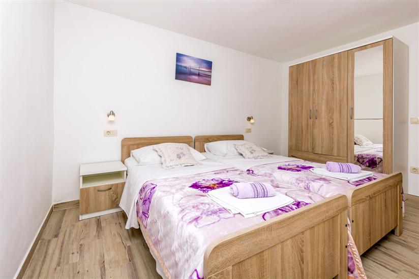 Apartment A1, for 6 persons