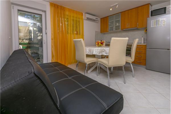 Apartment A1, for 6 persons