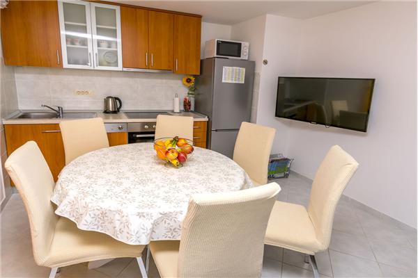 Apartment A1, for 6 persons