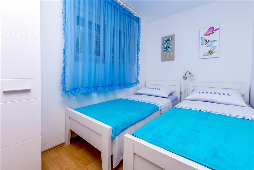 Apartment A1, for 8 persons