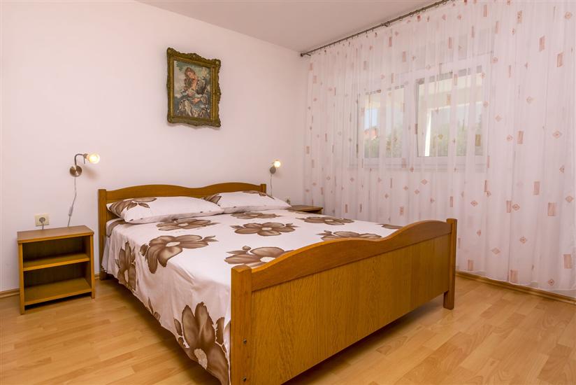 Apartment A1, for 8 persons