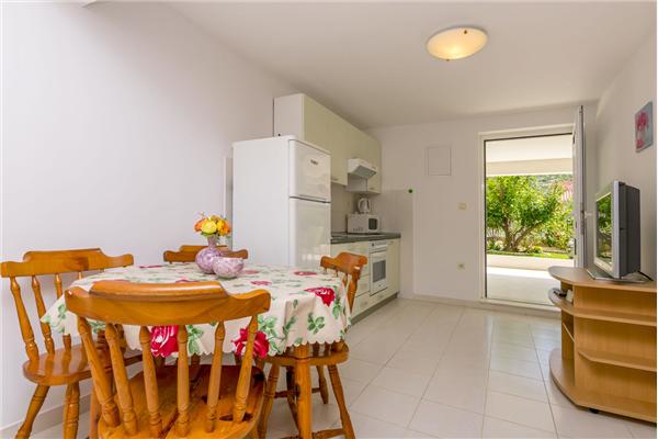 Apartment A1, for 8 persons