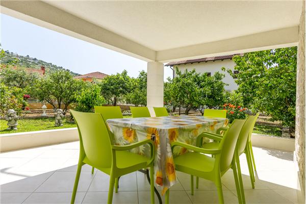 Apartment A1, for 8 persons