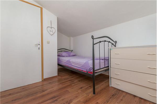 Apartment A1, for 5 persons
