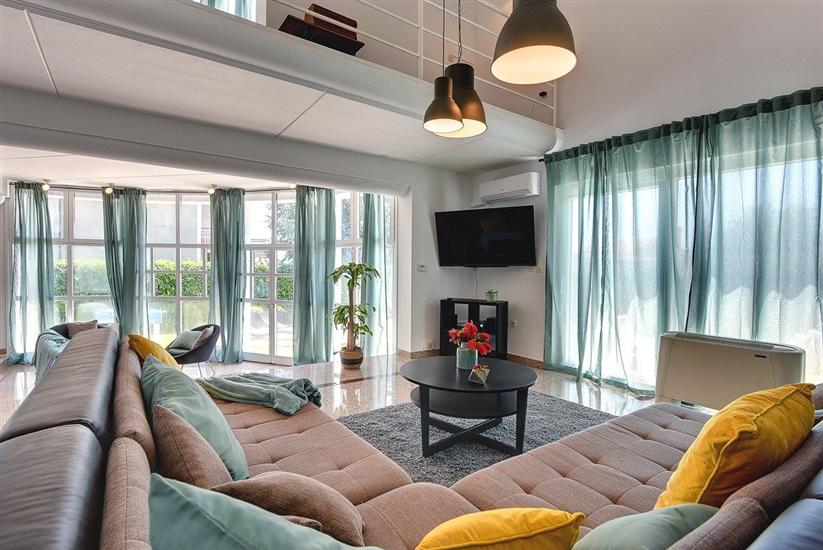 House K1, for 10 persons