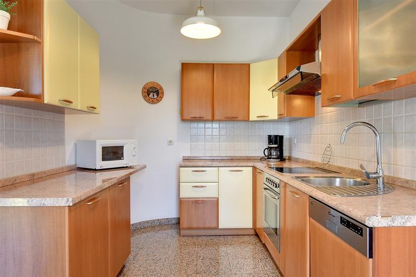 House K1, for 10 persons