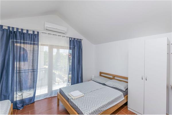 House K1, for 3 persons