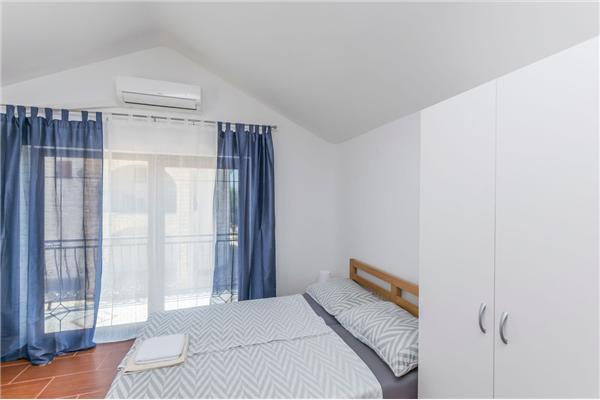 House K1, for 3 persons