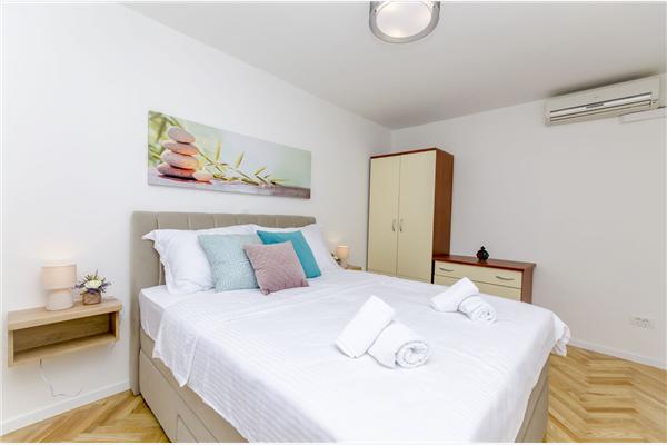 House K1, for 8 persons