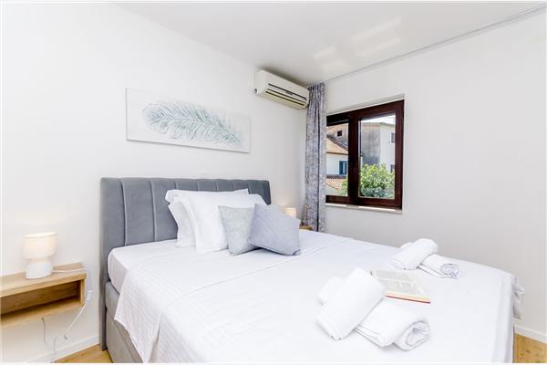 House K1, for 8 persons