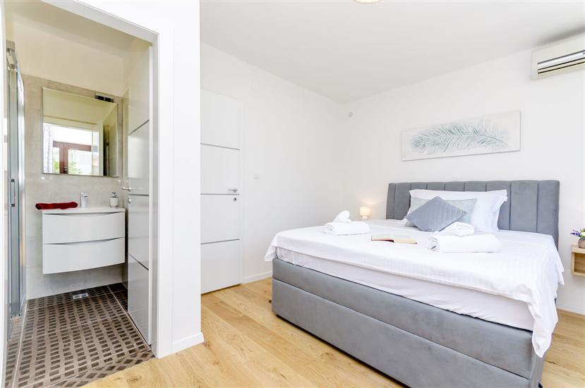 House K1, for 8 persons