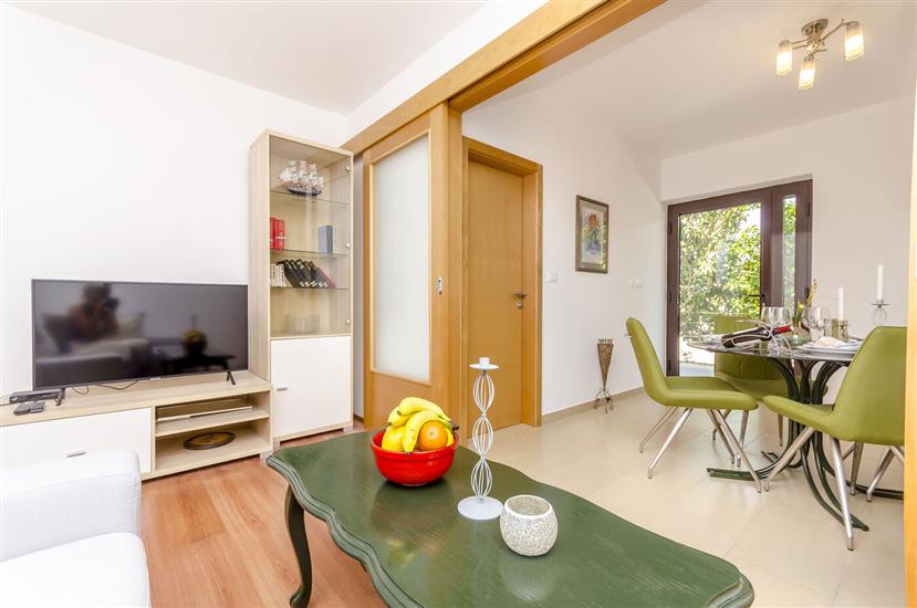 House K1, for 8 persons