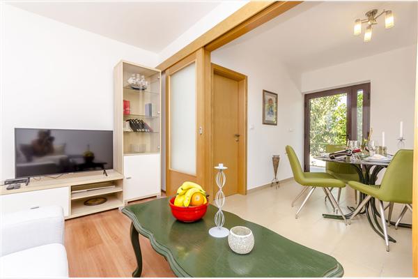 House K1, for 8 persons