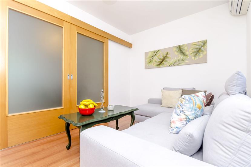 House K1, for 8 persons