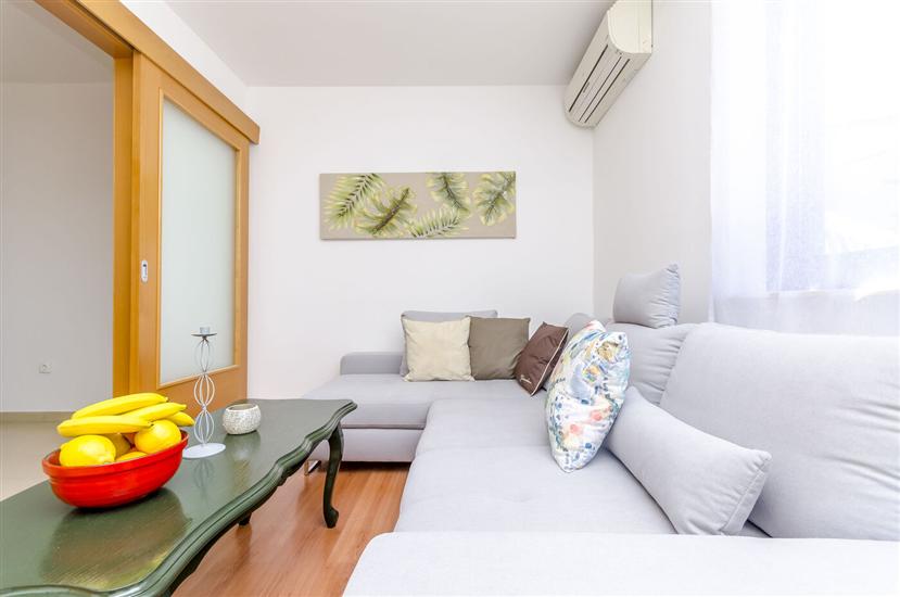 House K1, for 8 persons