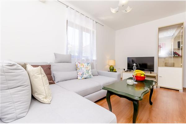 House K1, for 8 persons