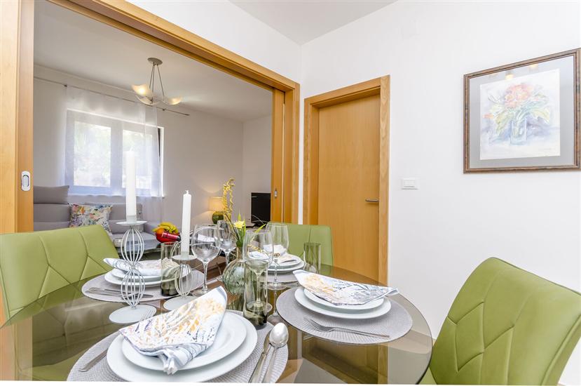 House K1, for 8 persons