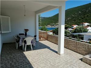 Apartment Middle Dalmatian islands,BookZaraćeFrom 92 €