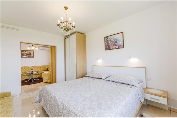 Ferienwohnung A1, für 8 Personen