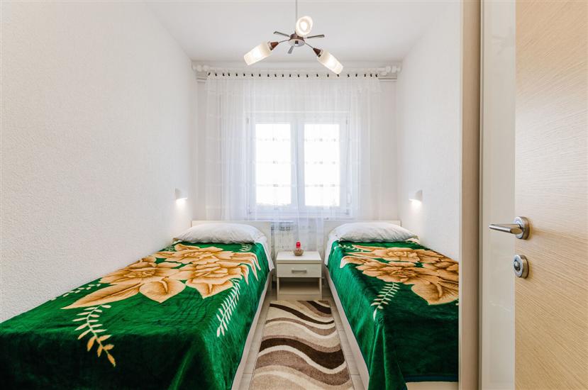 Ferienwohnung A1, für 8 Personen