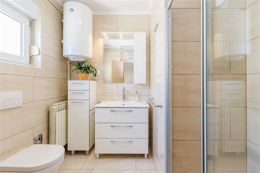 Ferienwohnung A1, für 8 Personen