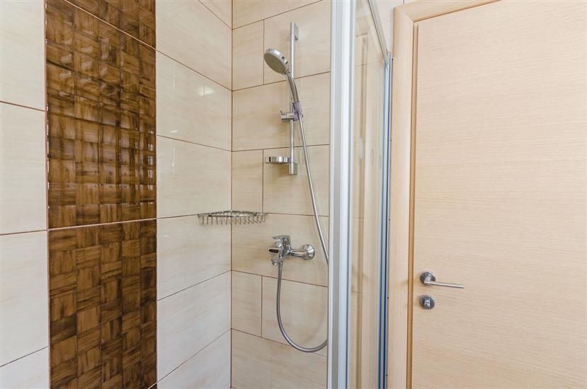 Ferienwohnung A1, für 8 Personen